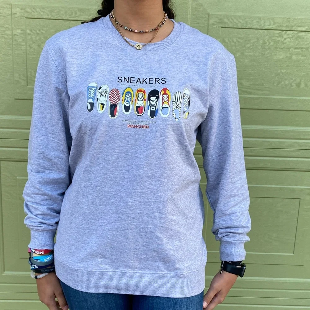 Shein Long Sleeve Women’s Graphic Crewneck Fleece Sweatshirt Gray Size L - Picture 1 of 3